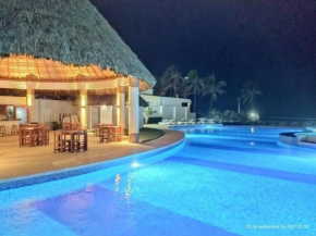 Depa en Acapulco Diamante con Club de Playa